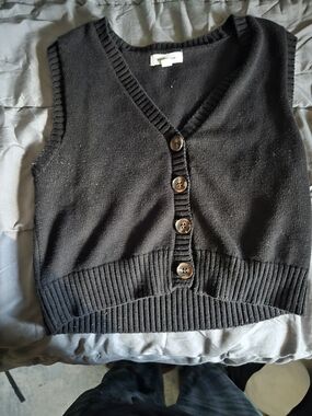 Stitch & Pine Black Knit Vest